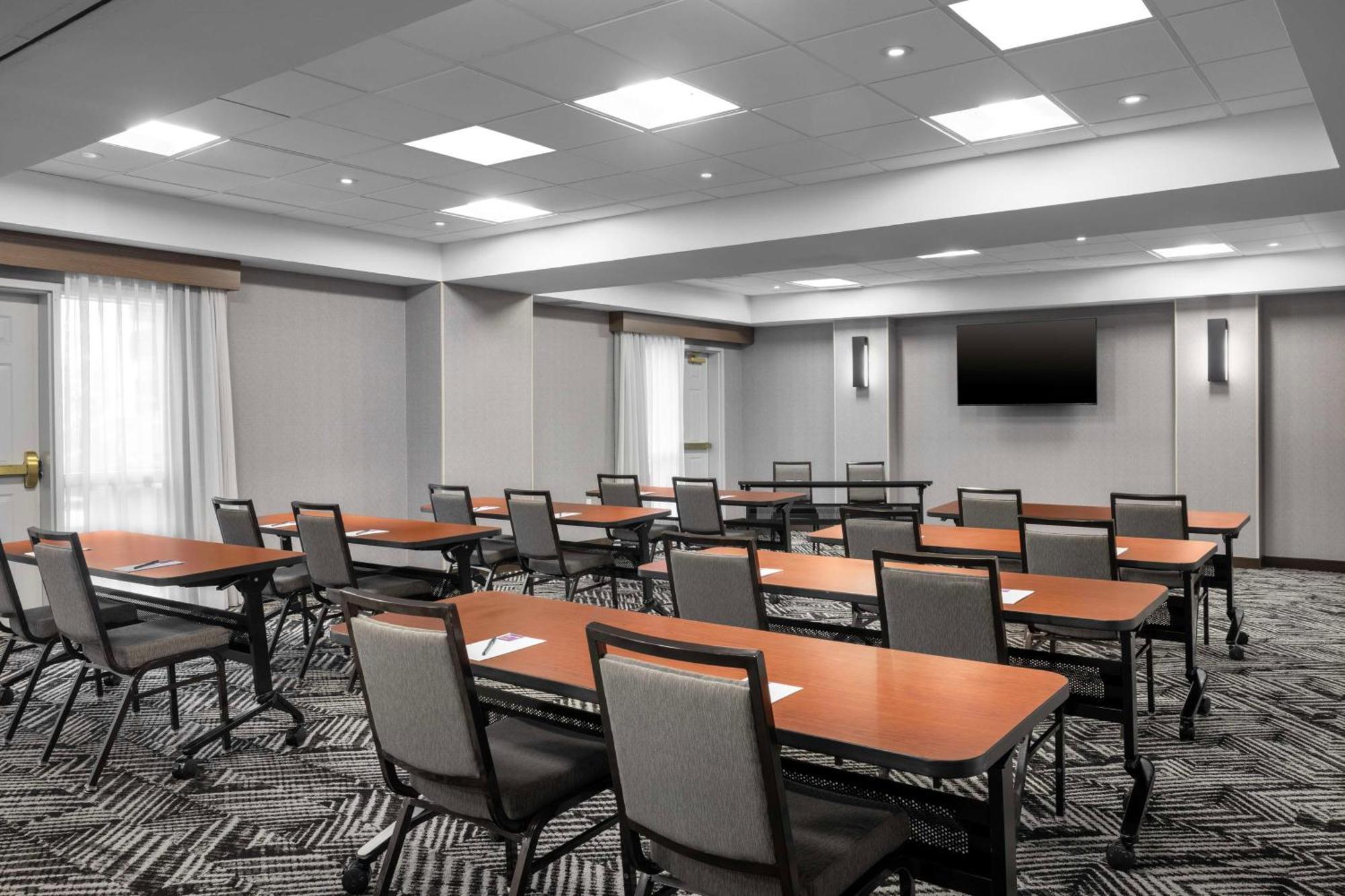 Hyatt Place Dallas North By The Galleria Addison Bagian luar foto